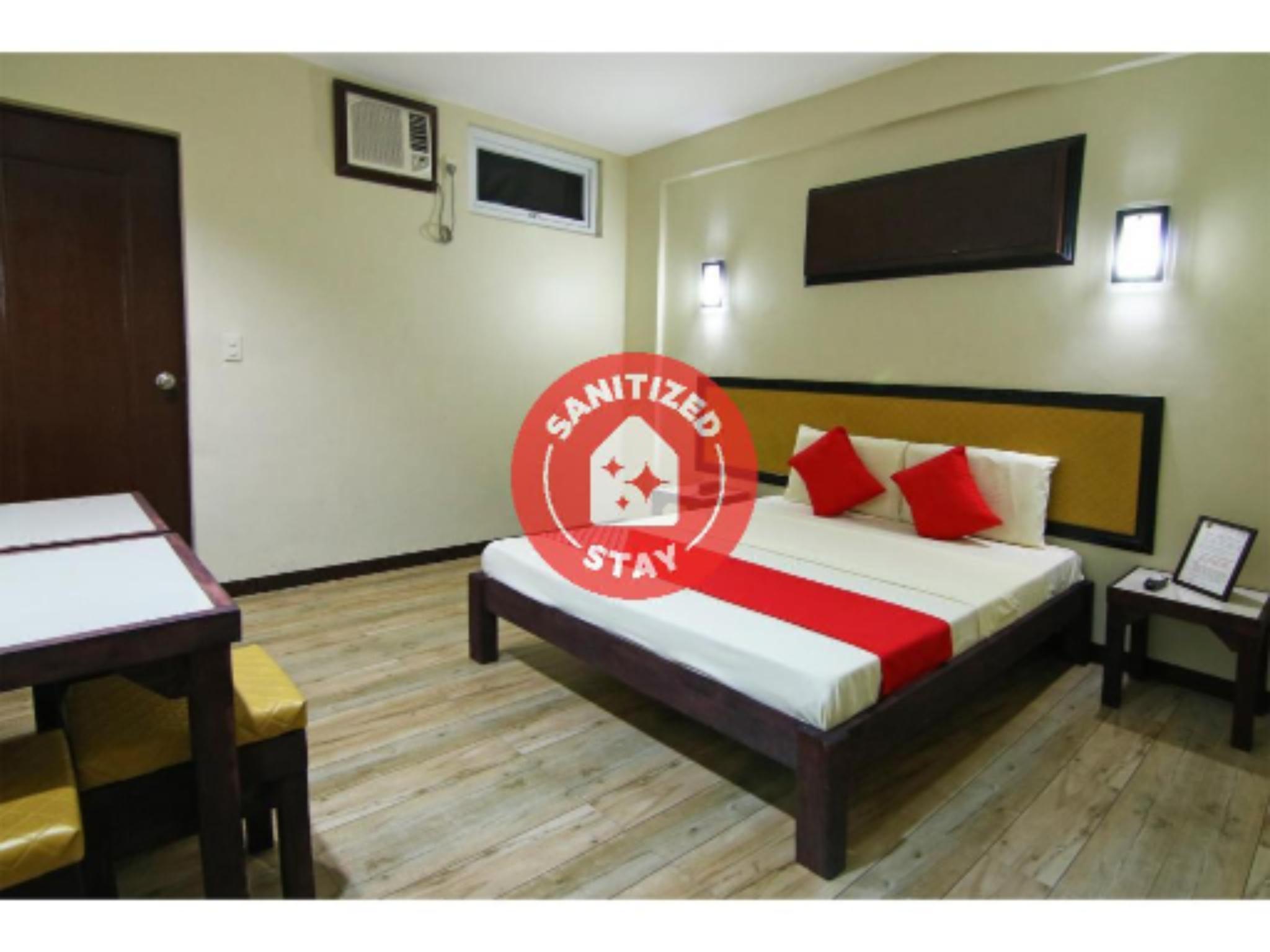 Oyo 110 Asiatel 3*